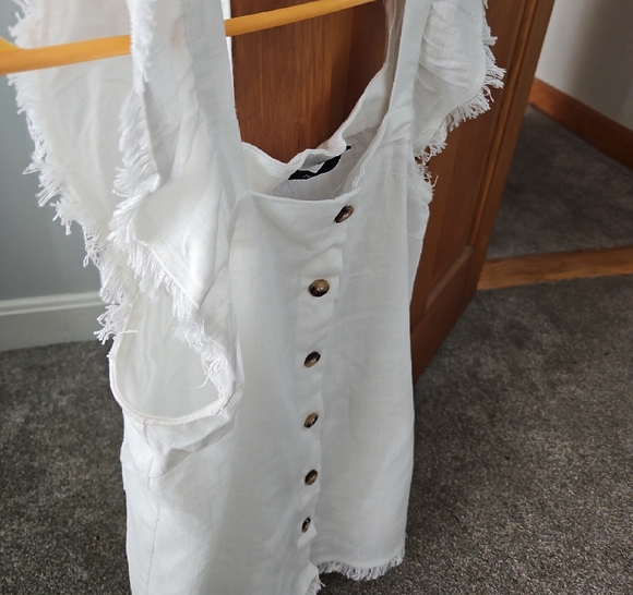 Doe & Rae Off-White Button Front Linen Blouse - Picture 5 of 5